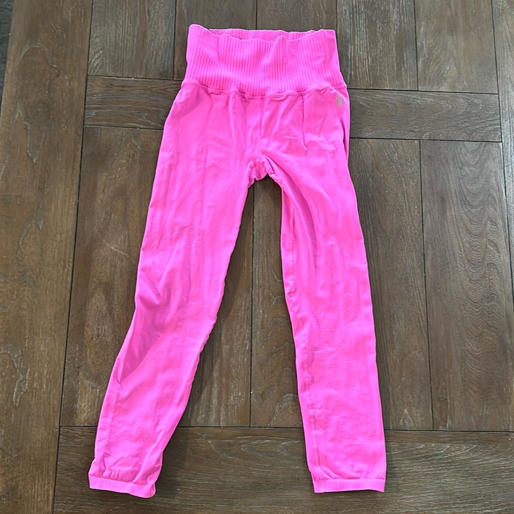 Free people FP movement neon pink leggings seamless hot pink size m/l
